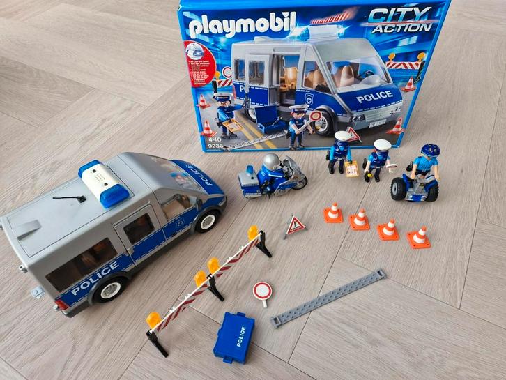 Playmobil 9236 politie bus, motor en segway, Kinderen en Baby's, Speelgoed | Playmobil, Zo goed als nieuw, Ophalen of Verzenden