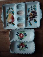 Eierbord + Schaal  (Italy), Huis en Inrichting, Keuken | Servies, Ophalen of Verzenden, Keramiek, Overige stijlen, Schaal of Schalen