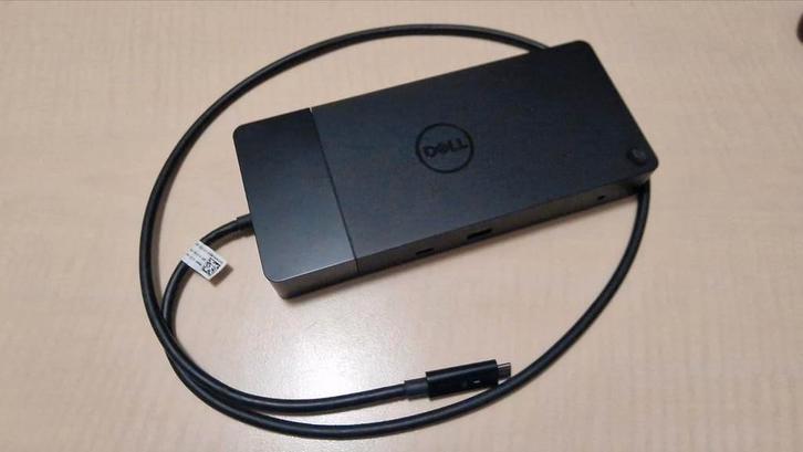 Dell WD19 Docking Station - 180W Voeding, Computers en Software, Dockingstations, Gebruikt, Docking station, Laptop, Ophalen of Verzenden