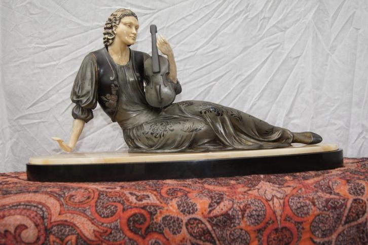 Dame met viool   ( Ca 1900 Antiek, Antiek en Kunst, Kunst | Beelden en Houtsnijwerken, Ophalen of Verzenden