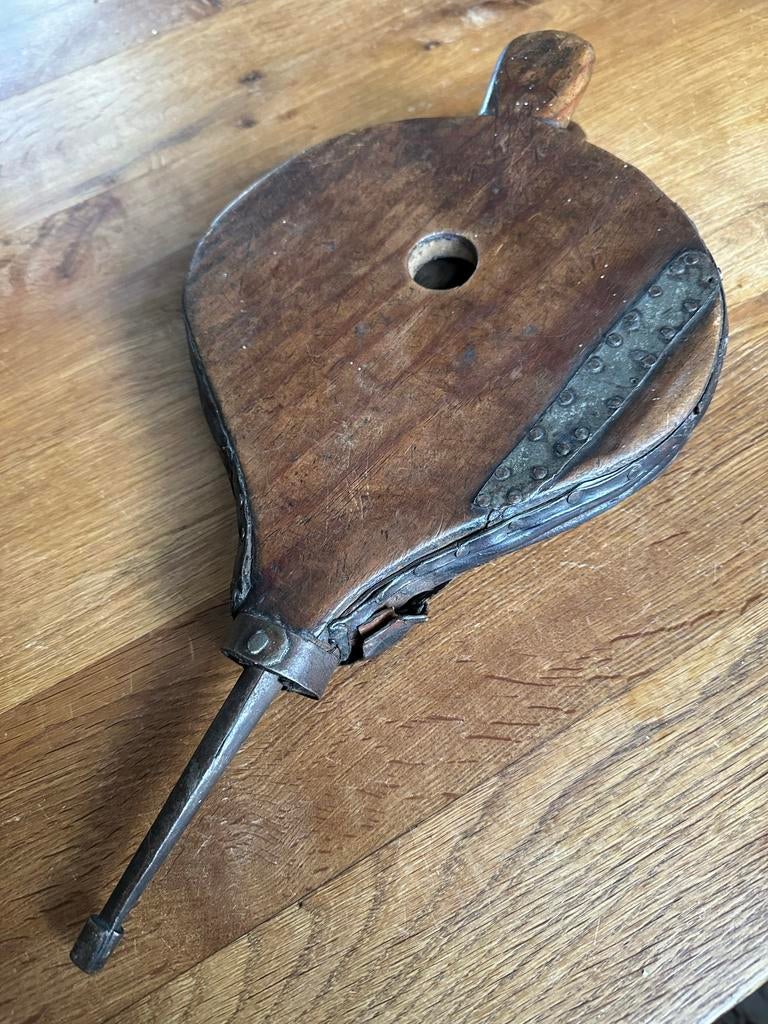 Antieke decoratieve blaasbalg voor open haard of kachel, Huis en Inrichting, Haarden, Gebruikt, Overige soorten, Ophalen of Verzenden