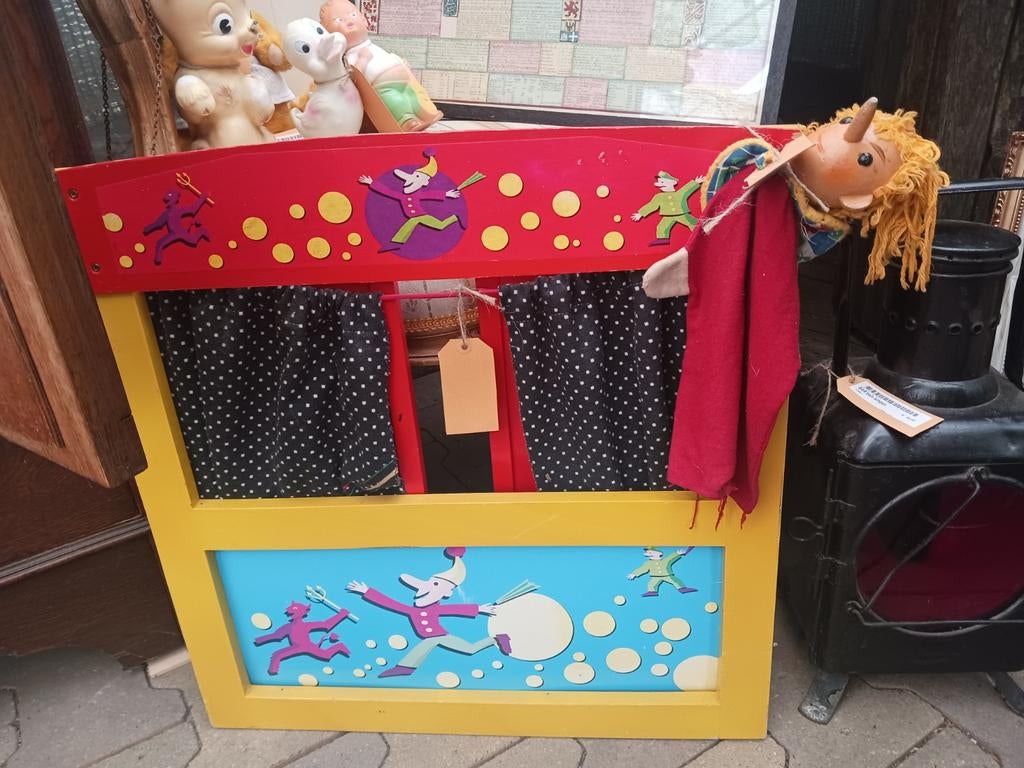Houten Poppenkast met Pinokkio Handpop, Ophalen of Verzenden, Gebruikt, Jongen of Meisje