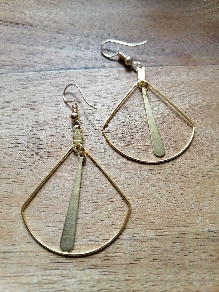 Nieuwe zelfgemaakte metalen oorbellen druppelvorm, Sieraden, Tassen en Uiterlijk, Oorbellen, Overige materialen, Hangers, Nieuw