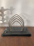 Vintage brievenstandaard, Ophalen