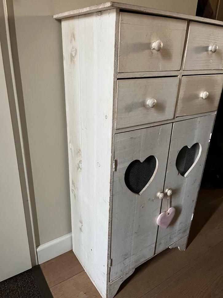 Leuk landelijk brocante kastje voor hal of babykamer, Huis en Inrichting, Kasten | Overige, Gebruikt, Ophalen