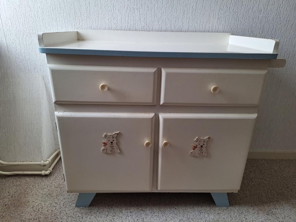 Commode en Ledikantje jaren 50, Kinderen en Baby's, Kinderkamer | Commodes en Kasten, Ophalen, Gebruikt, 50 tot 70 cm, 100 cm of meer