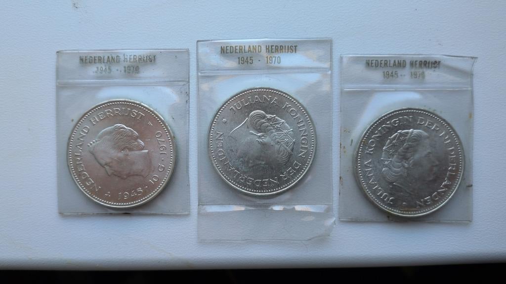 Nederland Herrijst 1945-1970 munten (3 stuks) in plastic, Ophalen of Verzenden, Koningin Juliana, Overige waardes, Setje