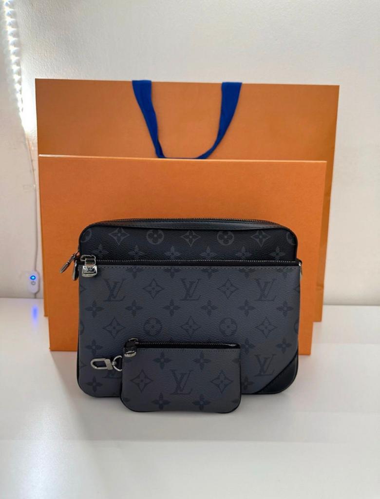 Louis Vuitton Trio Bag met doos en bon, Ophalen of Verzenden, Zo goed als nieuw, Zwart