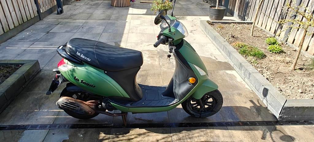 Lasouris city scooter  blauw kenteken plaat., Fietsen en Brommers, Scooters | Piaggio, Ophalen, Gebruikt, Overige modellen, Benzine