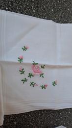 Set van 10 vintage geborduurde zakdoeken, Gebruikt, Wit, Overige typen, Onbekend