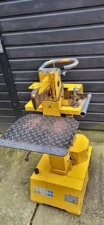 Houtklover kloofmachine 6 ton, Ophalen, Gebruikt, Liggend