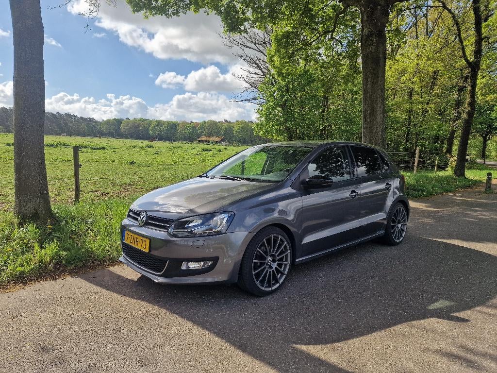 Volkswagen Polo 1.4 16V FSI 63KW 2011 Grijs, Voorwielaandrijving, 970 kg, 40 €/maand, 4 cilinders