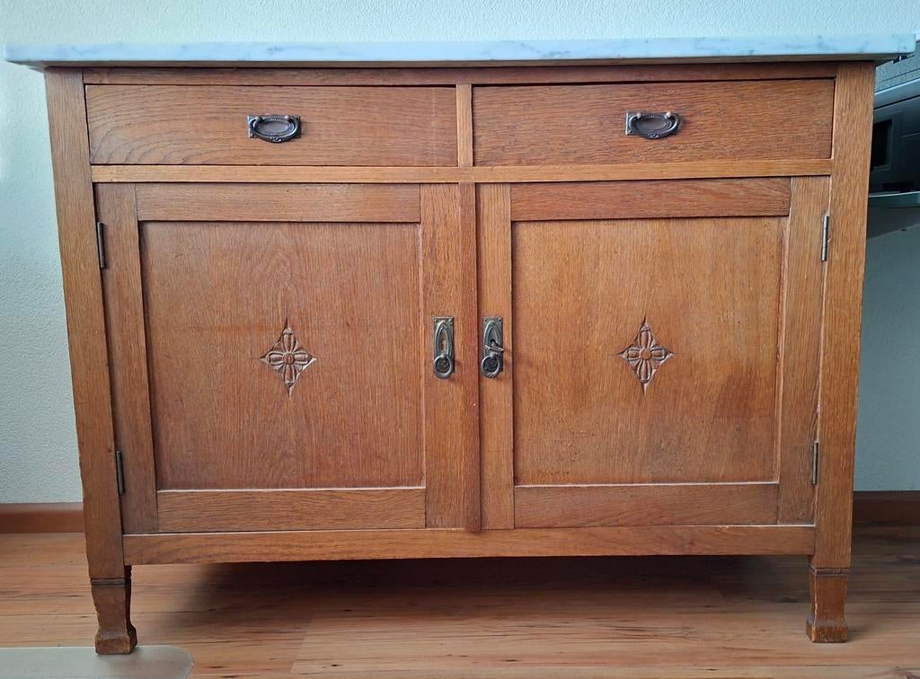 Oude waskast/commode met marmeren blad, Ophalen