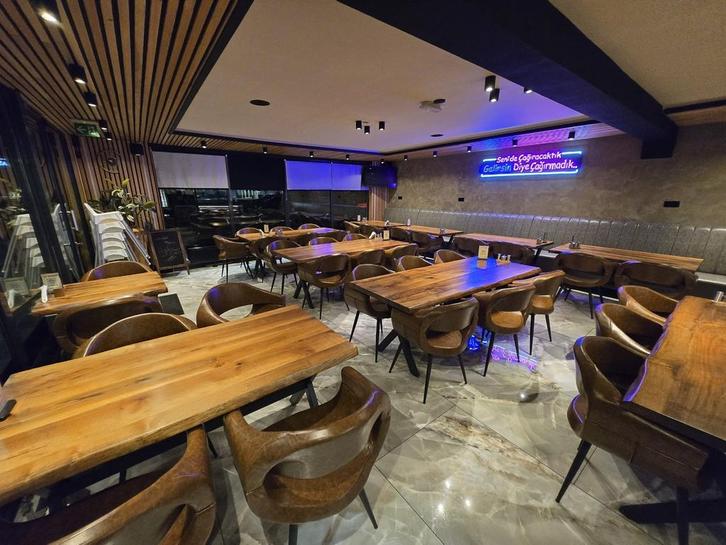 Horecazaak met Houtskool Grill Uden – Instapklaar, Zakelijke goederen, Exploitaties en Overnames