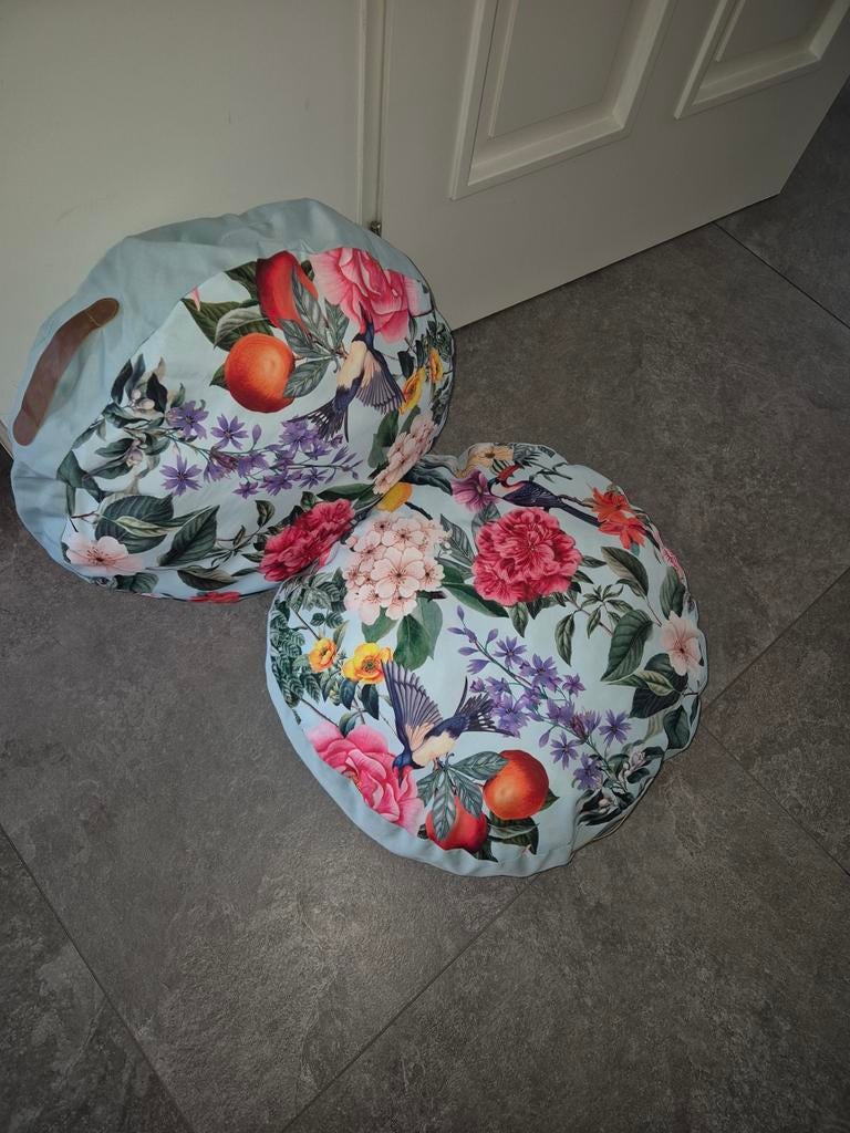 Set van 2 ronde poefjes/vloerkussens met bloemenprint, Huis en Inrichting, Woonaccessoires | Kussens, Ophalen of Verzenden, Zo goed als nieuw