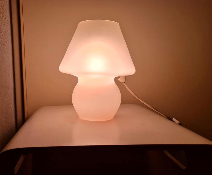 Mushroom glazen tafellamp in licht oud roze mooi en uniek, Huis en Inrichting, Lampen | Tafellampen, Zo goed als nieuw, Minder dan 50 cm
