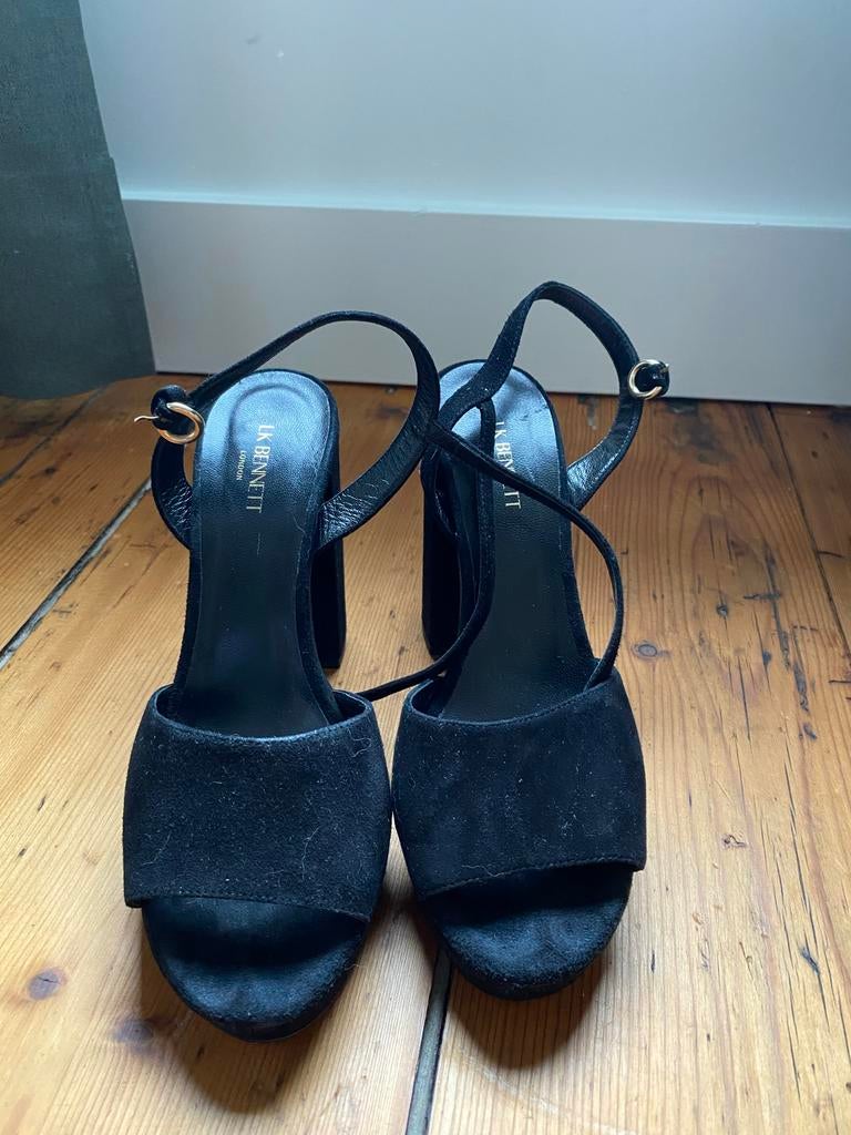 LK Bennett Hakken Maat 37, Kleding | Dames, Schoenen, Pumps, Zwart, Ophalen of Verzenden, Zo goed als nieuw