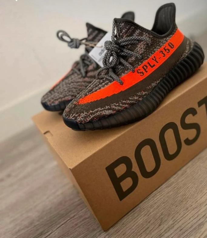 Yeezy 350 dark beluga maat 38, Kleding | Dames, Ophalen of Verzenden, Nieuw, Overige kleuren, Sneakers of Gympen
