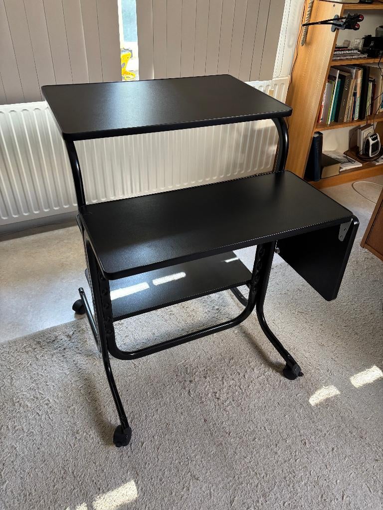 Computertafel op wielen, Ophalen, Overige materialen, Gebruikt, 70 tot 120 cm