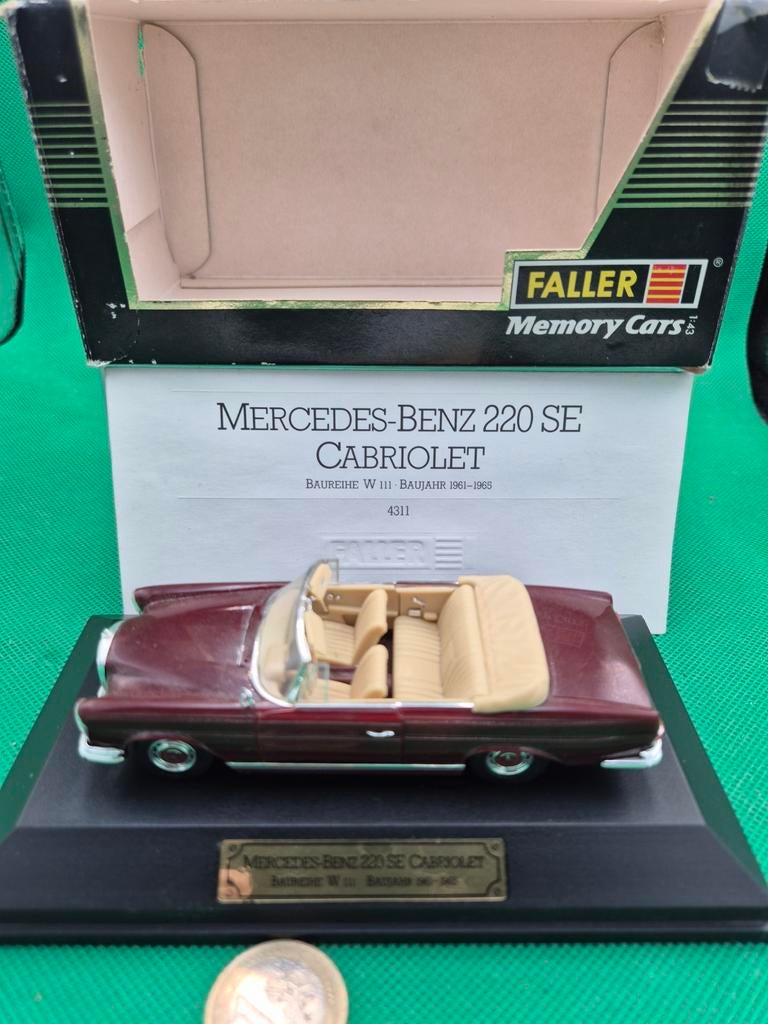 241 Mercedes Benz 220se Cabriolet W111 1/43 Faller, Ophalen of Verzenden, Zo goed als nieuw, Auto