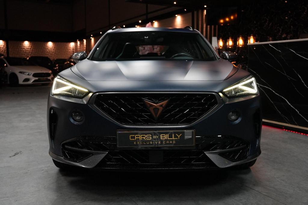 Cupra FORMENTOR VZ 2.0 TSI QUATTRO|PANO|LEDER|FULL, Auto's, Cupra, 4 cilinders, Blauw, Leder, Vierwielaandrijving