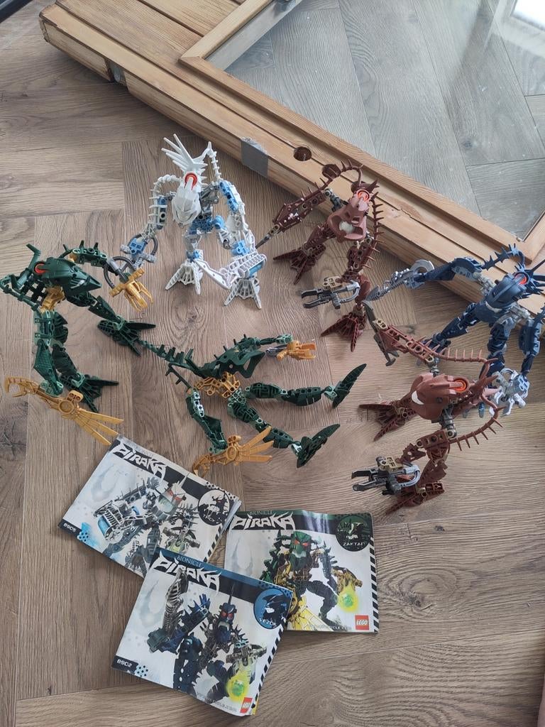 18 Bionicle figurines  - Piraka bijna compleet, Ophalen of Verzenden