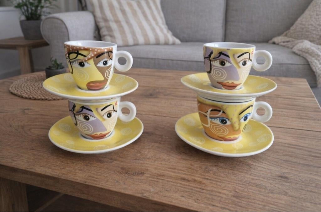 Servies, Yong, koffie-theeset, Antiek en Kunst, Ophalen of Verzenden