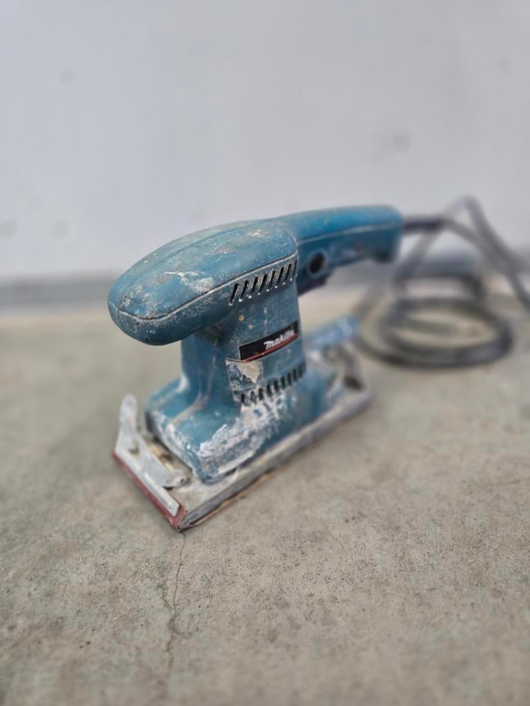 Makita schuurmachine BO3700, Ophalen of Verzenden, Minder dan 600 watt, Vlakschuurmachine