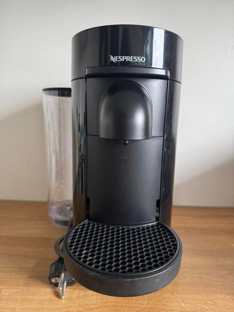 Nespresso koffiezetapparaat Vertuo Plus, Ophalen, Zo goed als nieuw, Koffiemachine