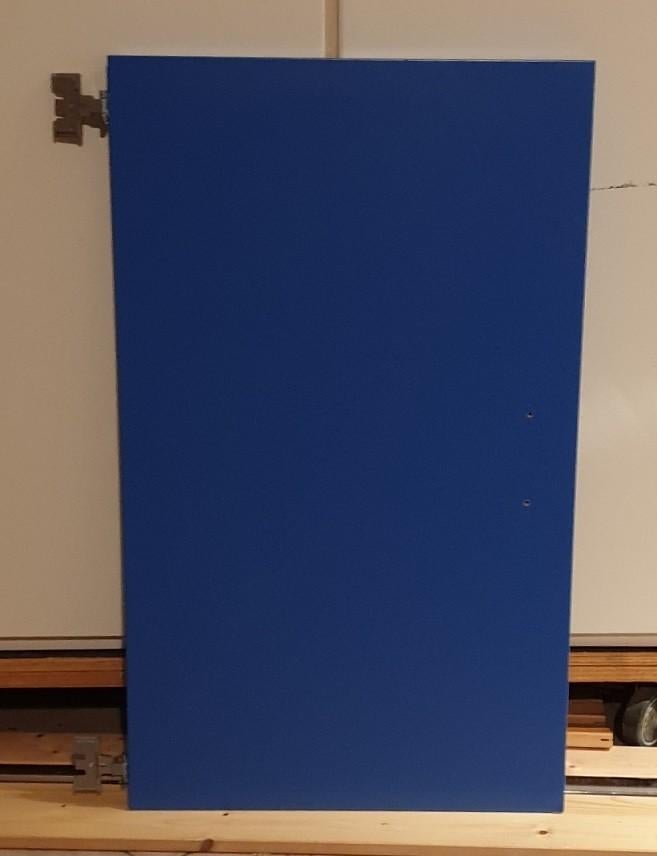 Lundia vlakke deurtje marine blauw in 80x50 in nette staat., Ophalen, Gebruikt