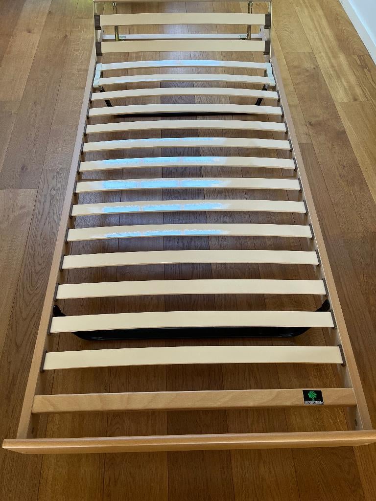 2 bedonderstellen 80 x 200 cm lattenbodem Swiss made, Huis en Inrichting, Slaapkamer | Bedden, Ophalen, 80 cm, 200 cm, Hout