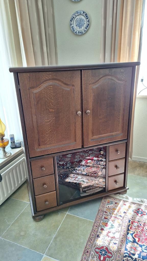 Vintage Donker Eiken TV Meubel met Opbergruimte, Huis en Inrichting, Kasten | Televisiemeubels, Ophalen, Gebruikt, 100 tot 150 cm