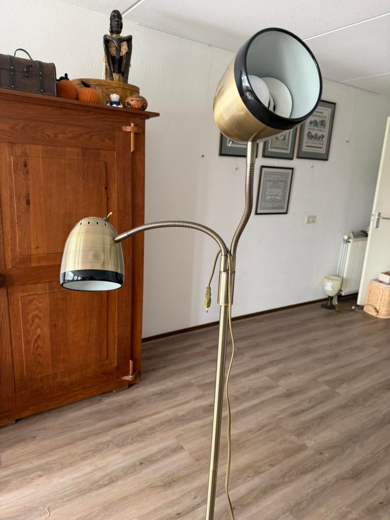 Staande lamp, Huis en Inrichting, Lampen | Vloerlampen, Ophalen, Zo goed als nieuw, 150 tot 200 cm