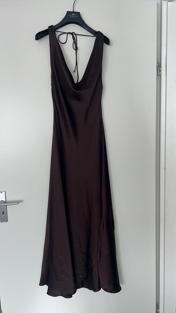 Zara jurk bruin silky L, Ophalen of Verzenden, Zo goed als nieuw, Bruin, Overige typen