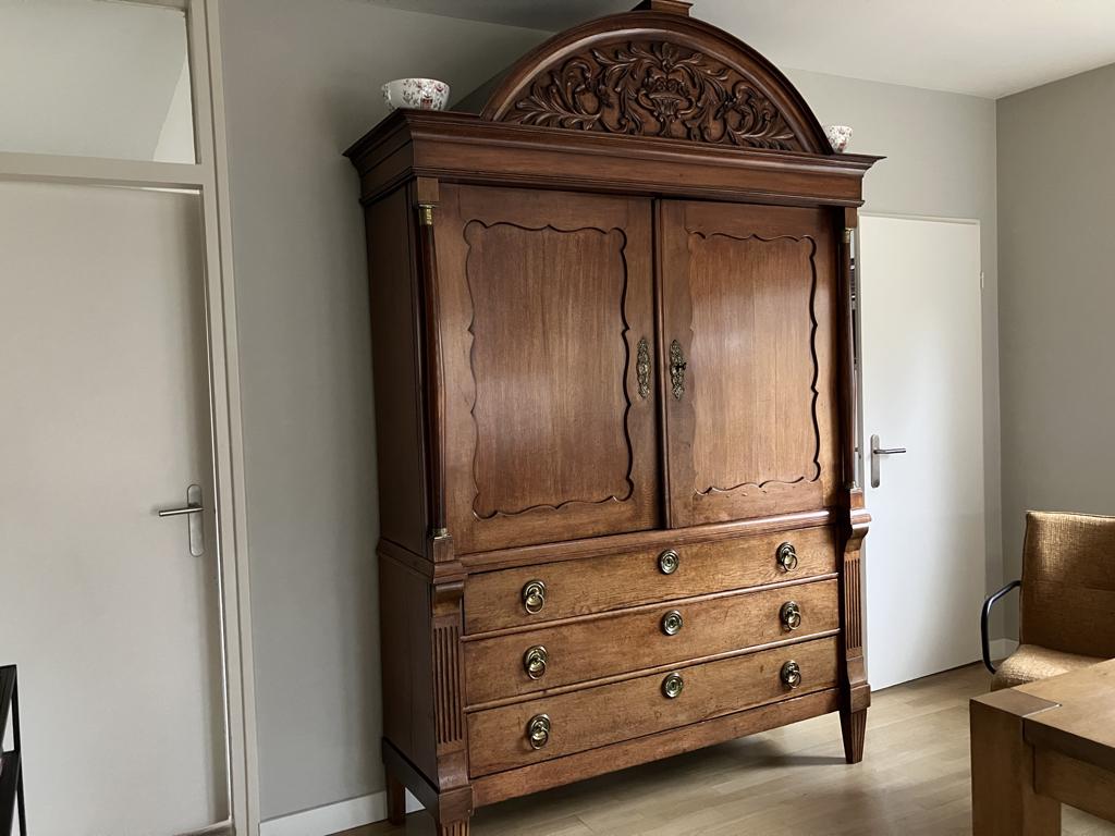 Antiek Drents kabinet, Ophalen