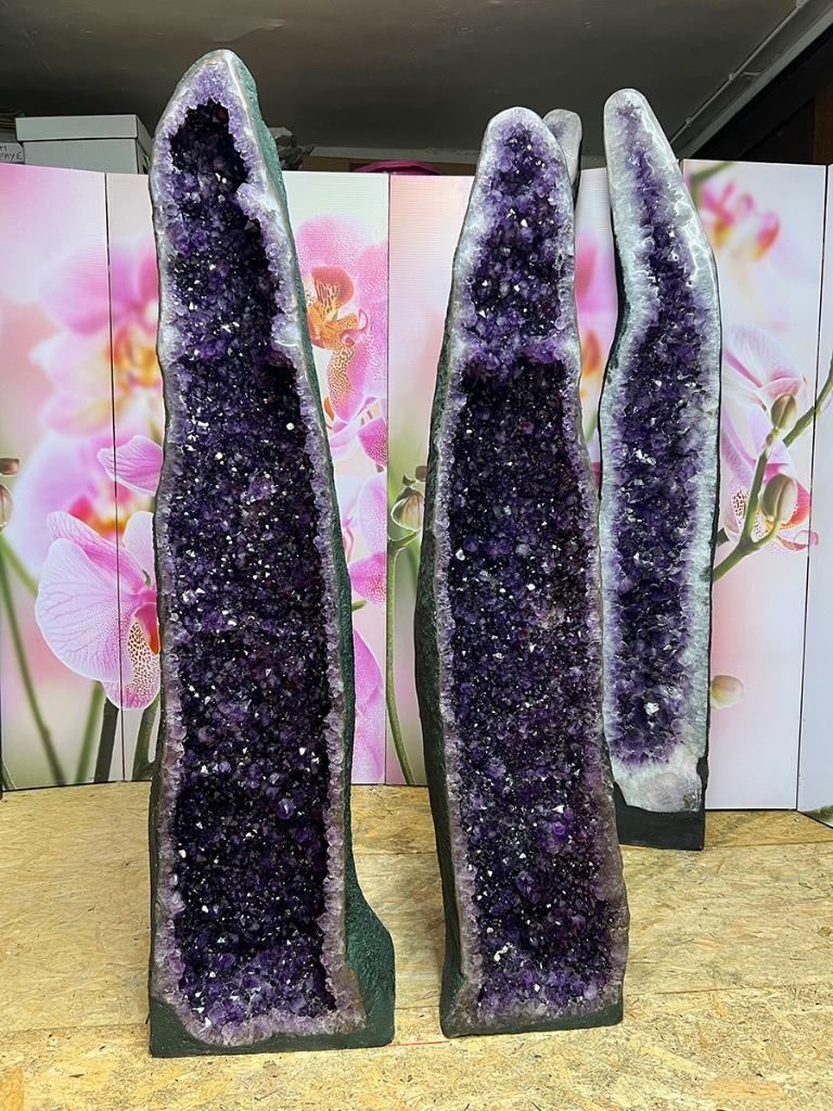 Amethist twin geodes (24 en 25)van 94 en 78 kg, diep paars M, Ophalen of Verzenden, Mineraal