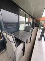 Granieten Tuintafel 90x90 + 2 stoelen + 2 voetenbanken, Tuin en Terras, Ophalen, Gebruikt, Overige materialen