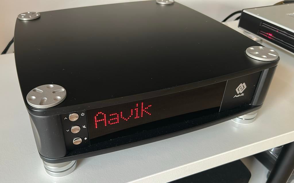 Aavik P-280 Eindversterker – 2x300W @ 8 ohm / 2x600W @ 4 ohm, Ophalen, Zo goed als nieuw, 120 watt of meer, Overige merken