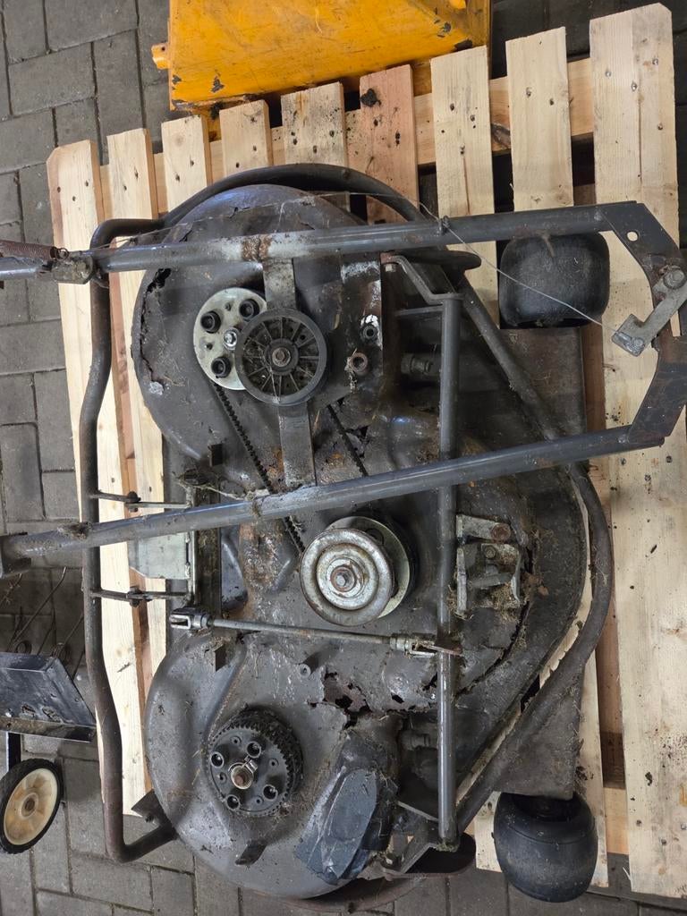 gebr husqvarna maaidek, Tuin en Terras, Grasmaaiers, Ophalen of Verzenden, Gebruikt, 50 cm of meer