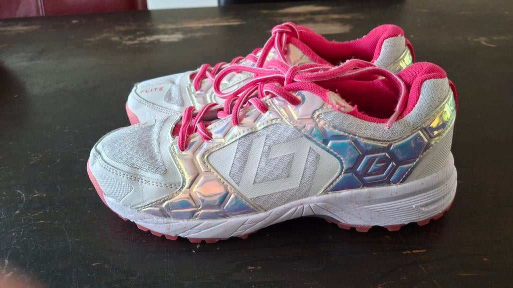 Korfbal- /hockeyschoenen veld Brabo Elite maat 38, Sport en Fitness, Korfbal, Ophalen of Verzenden, Zo goed als nieuw, Schoenen