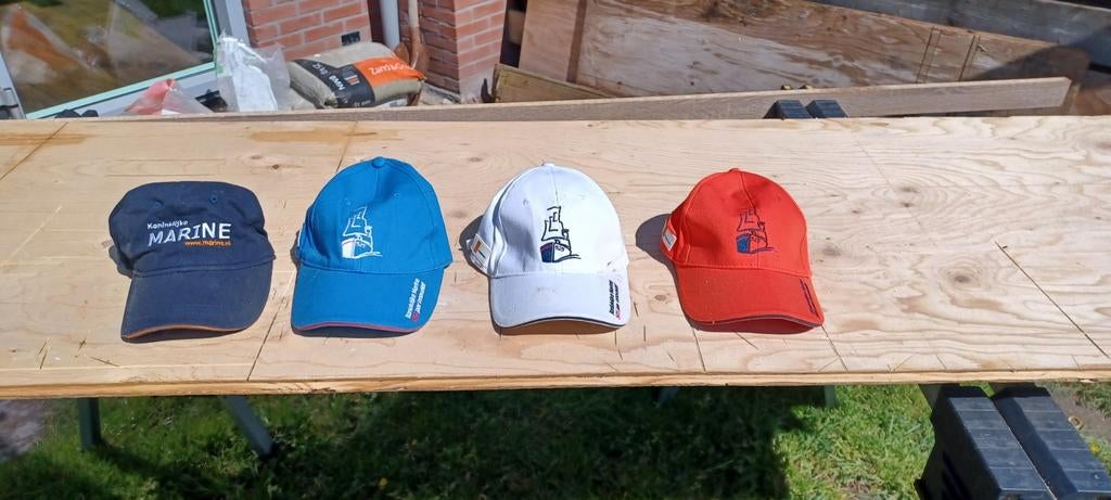 Complete set marine petten - 525 jaar bestaan, Ophalen, Gedragen, One size fits all, Pet