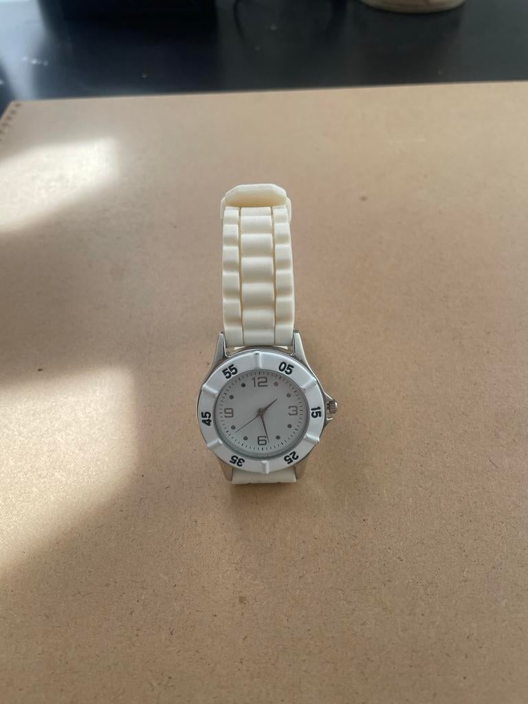 LBVYR Wit Polshorloge met Siliconen Band, Sieraden, Tassen en Uiterlijk, Horloges | Dames, Gebruikt, Polshorloge, Overige merken