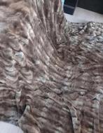 Fake fur mega groot Grandfoulard sprei, Huis en Inrichting, Woonaccessoires | Plaids en Woondekens, Ophalen of Verzenden, Zo goed als nieuw