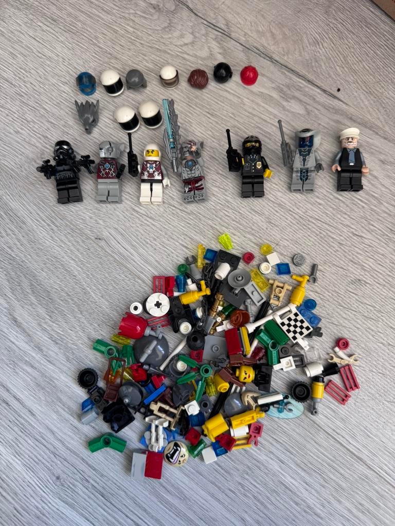 LEGO 7 Minifiguren Mix Chima Ninjago Politie | Diversen, Ophalen of Verzenden, Zo goed als nieuw
