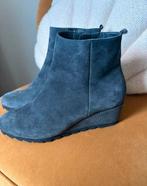 Hassia mooie suède laarsjes met klein sleehakje mt H 37,5, Ophalen of Verzenden, Nieuw, Grijs, Lage of Enkellaarzen