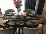 Prachtige geborduurde tafellopers en placemats set, Ophalen of Verzenden, Zo goed als nieuw, Rechthoek, Binnen