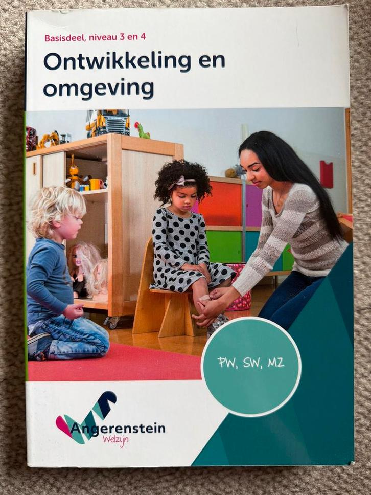 Boek Ontwikkeling en Omgeving - Basisdeel niveau 3 en 4, Boeken, Studieboeken en Cursussen, Gelezen, MBO, Gamma, Ophalen of Verzenden