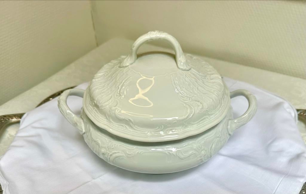 Rosenthal Classic Rose Soepterrine met Deksel - Wit Porselei, Ophalen of Verzenden