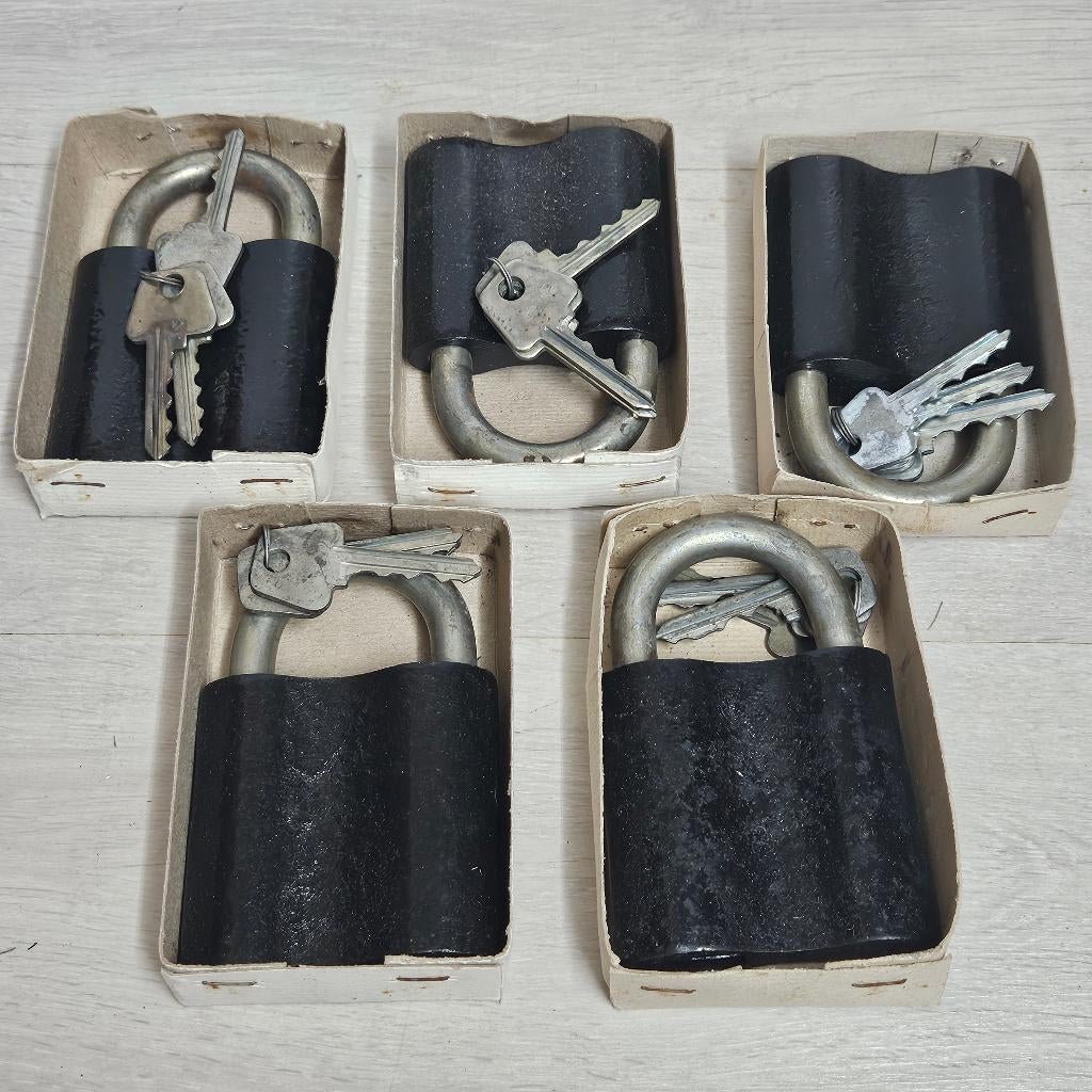 Zwaar hangslot, Ophalen of Verzenden, Nieuw, IJzer, Slot
