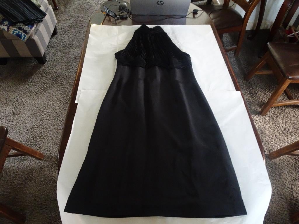 ESCADA zwarte jurk met plooien boven pand en col, Zwart, Maat 42/44 (L), Nieuw, Escada